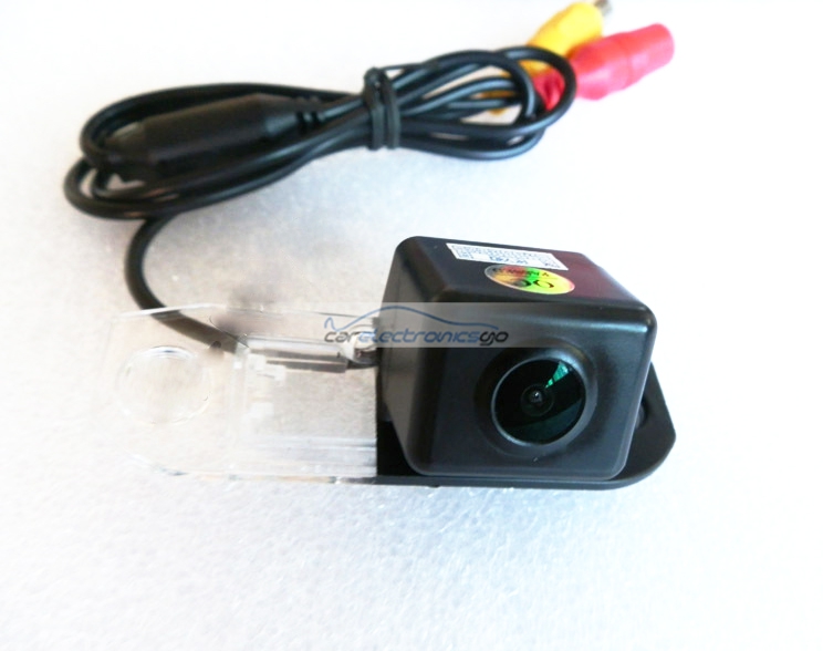 iParaAiluRy® CCD Car  Rear view Camera for Volvo XC90 + 2.4Ghz Wireless Signal Receiver/Transmitter